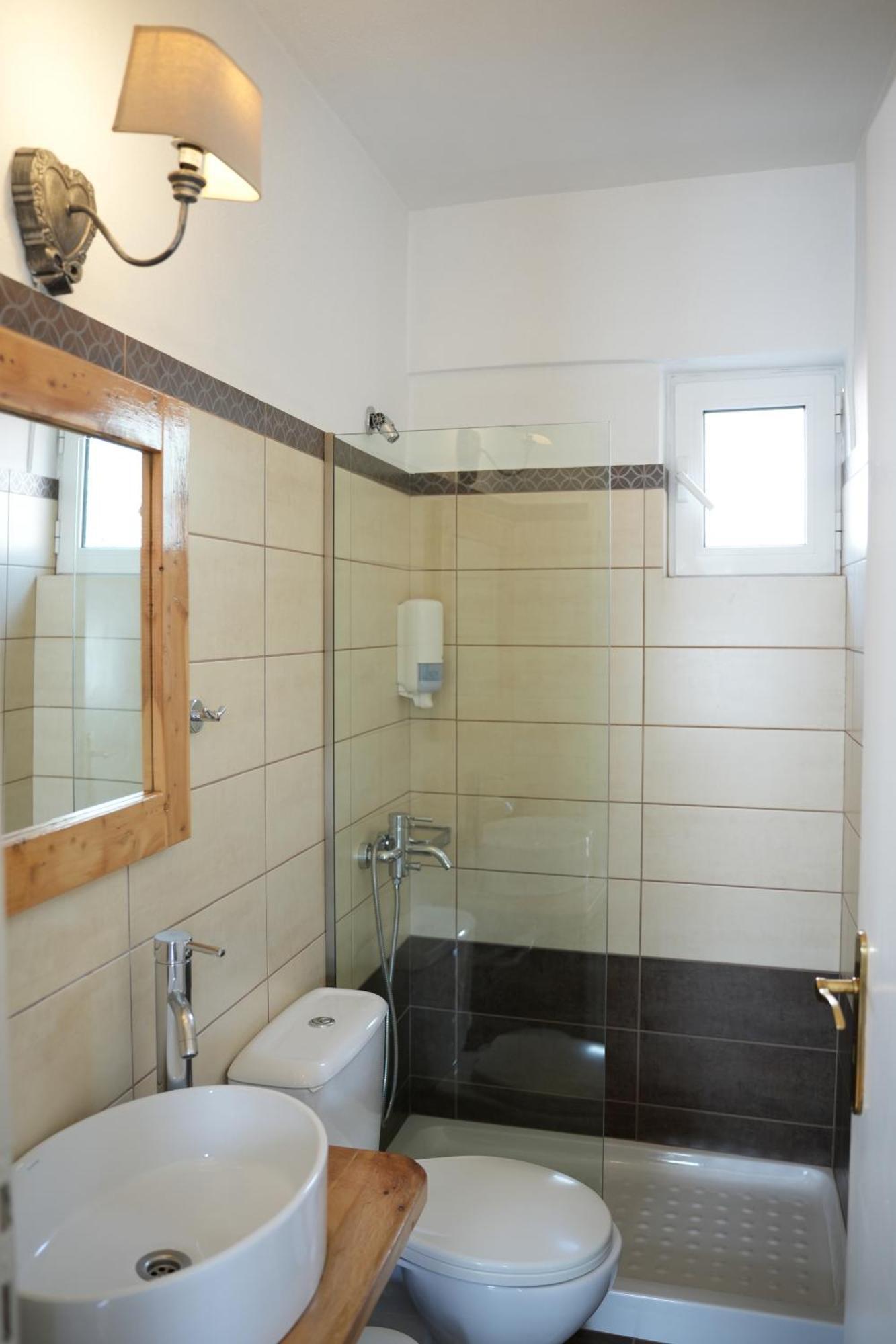 Guesthouse Doma Est 1991 أراخوفا المظهر الخارجي الصورة