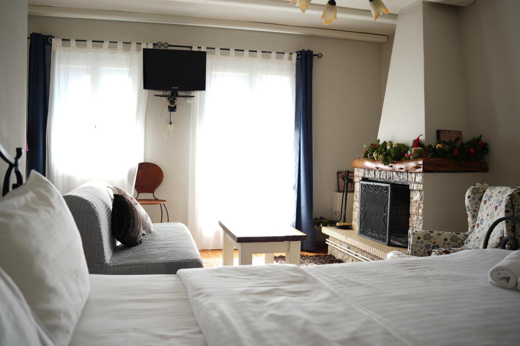Guesthouse Doma Est 1991 أراخوفا المظهر الخارجي الصورة
