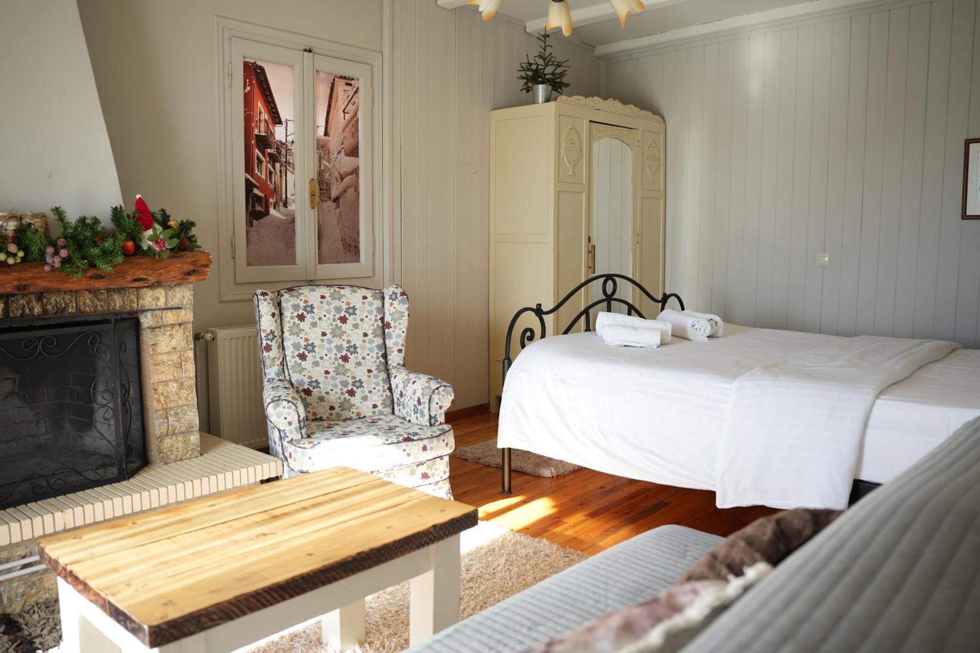 Guesthouse Doma Est 1991 أراخوفا المظهر الخارجي الصورة