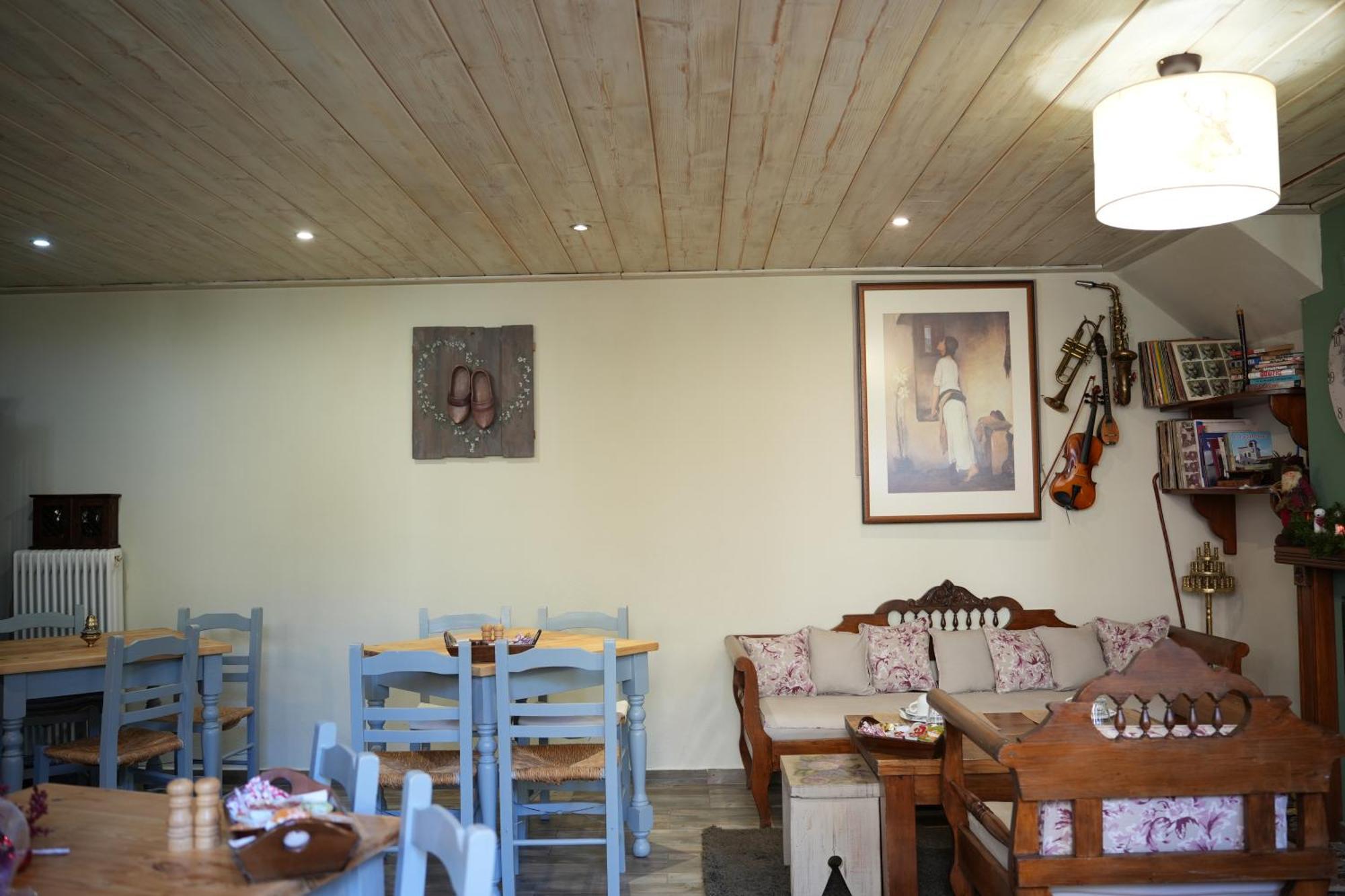 Guesthouse Doma Est 1991 أراخوفا المظهر الخارجي الصورة