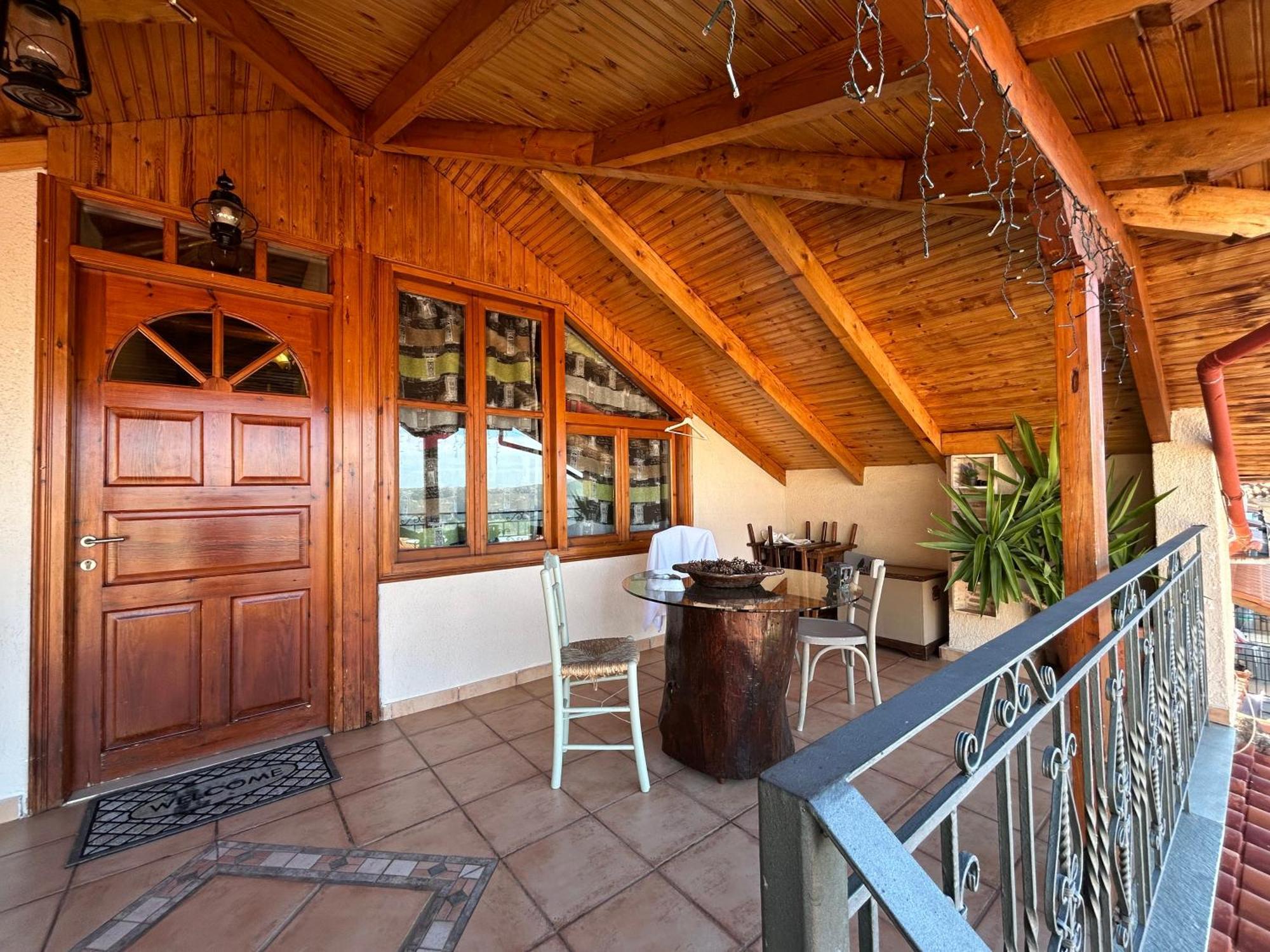 Guesthouse Doma Est 1991 أراخوفا الغرفة الصورة