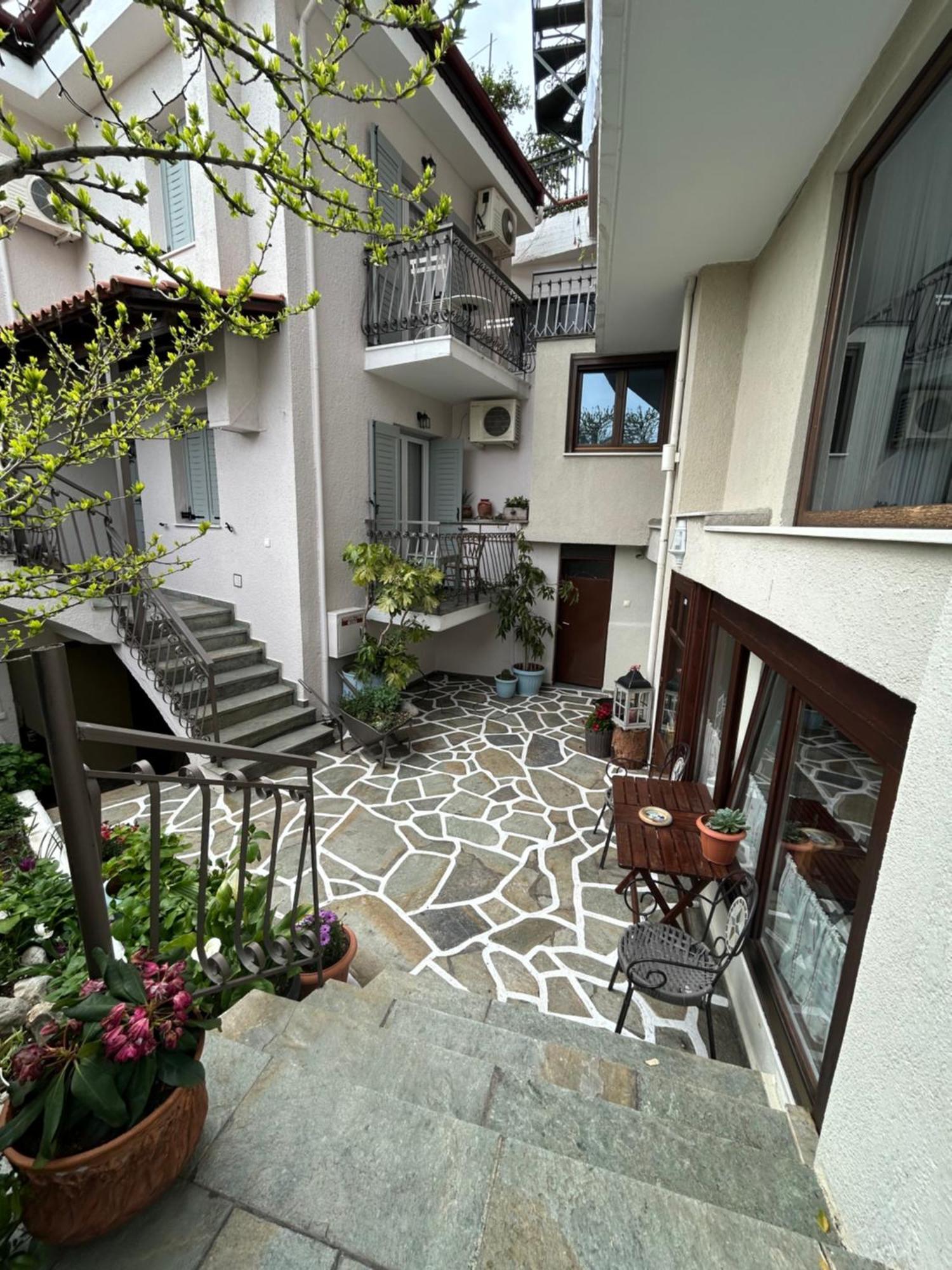 Guesthouse Doma Est 1991 أراخوفا المظهر الخارجي الصورة